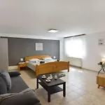 Geraeumige Kellerwohnung In Der Naehe Von By Interhome * Umago